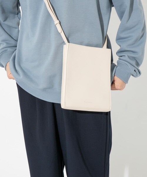 ITEMS URBANRESEARCH(アイテムズ アーバンリサーチ)の「ボックスショルダーバッグ(ショルダーバッグ・レディース・OFF/GRY/BLK・-)」の10枚目の写真