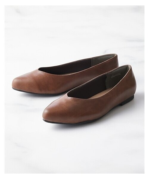 nissen（ニッセン）の「lafafa SHOES（ラファーファ）Vカットシューズ（ワイズ5E相当）（パンプス）」 - WEAR