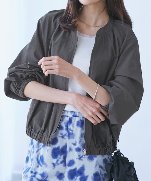 ROPE' PICNIC（ロペピクニック）の「【撥水加工・花粉ガード】リサイクルナイロンブルゾン（ブルゾン・レディース・チャコール/ホワイト系/ベージュ・38）」の2枚目の写真