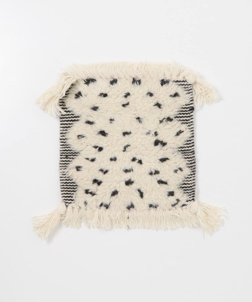 URBAN RESEARCH DOORS(アーバンリサーチドアーズ)の「RugRu TANIA Chair Rug(インテリア雑貨・メンズ・-・-)」の1枚目の写真
