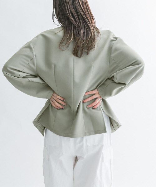 KBF（ケイビーエフ）の「ウエストシェイプジャケット（テーラードジャケット・レディース・FOG GREEN/BROWN・one）」の21枚目の写真