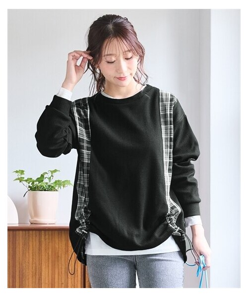 nissen（ニッセン）の「＜大きいサイズ＞縦チェック切替シャーリングワッフルトップス（Tシャツ/カットソー・レディース・黒/ベージュ/グレー・L/LL/3L/4L/5L/6L/8L/10L）」の11枚目の写真