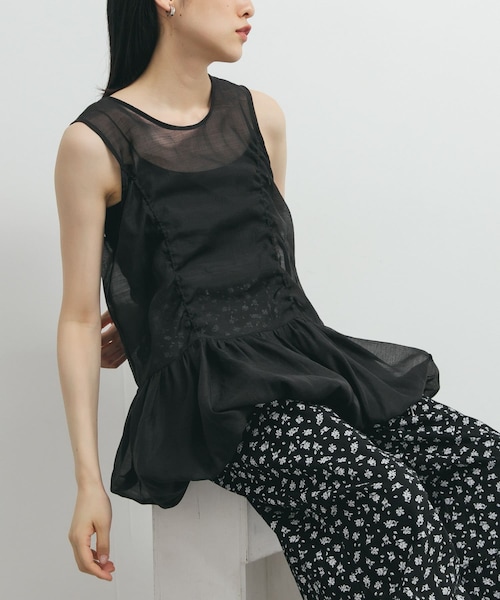 KBF（ケイビーエフ）の「ドロストバルーンスリーブレストップス（チュニック・レディース・IVORY/MAUVE GRAY/BLACK・one）」の2枚目の写真