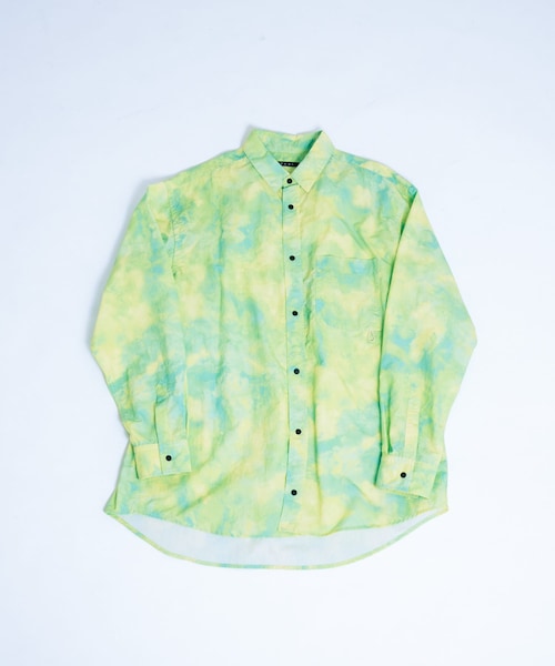 EKAL(エカル)の「『UR TECH』ナイロンタッサーロングスリーブシャツ(シャツ/ブラウス・メンズ・レイクサンリーフ/イエロー/ネイビー/グラファイト/レイクブルー・M/L/XL)」の2枚目の写真