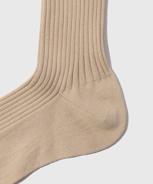 ADAM ET ROPE'(アダムエロペ)の「【AURALEE/オーラリー】GIZA HIGH GAUGE SOCKS(ソックス/靴下・メンズ・ホワイト/ベージュ・F)」の6枚目の写真