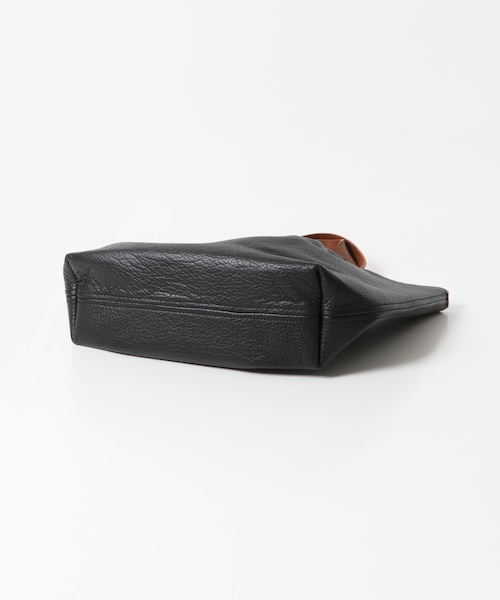 URBAN RESEARCH(アーバンリサーチ)の「Hender Scheme PIANO BAG MEDIUM(トートバッグ・メンズ・BLACK/TAUPE/NAVY/BORDEAUX・Free)」の8枚目の写真