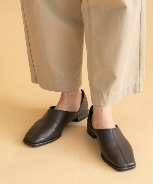 URBAN RESEARCH Sonny Label（アーバンリサーチサニーレーベル）の「スクエアフラットスリッポン（スリッポン・レディース・ブラック/エクリュ/ブラウン・S/M/L）」の16枚目の写真