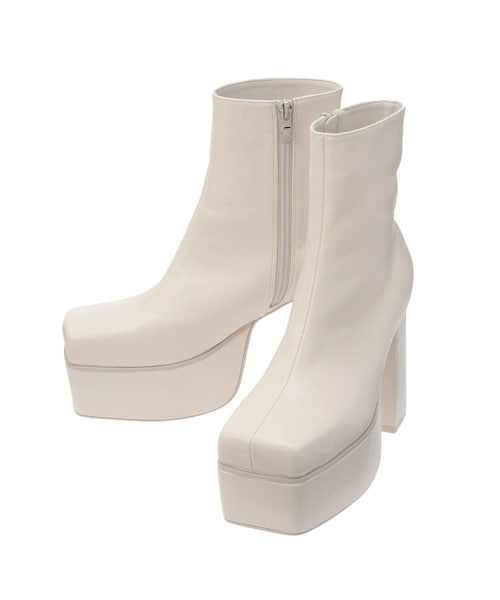 EVRIS（エヴリス）の「レザーライクチャンキーブーツ（ブーツ・レディース・ホワイト/ブラック/ミックス・S/M/L）」の2枚目の写真