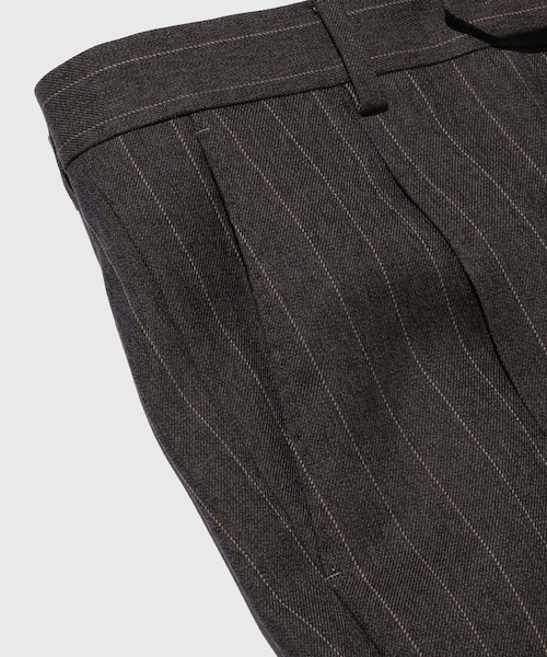 ADAM ET ROPE'(アダムエロペ)の「【BIBOJA/ビボヤ】1 Pleats Straight(スラックス・メンズ・チャコール・38/40/42)」の7枚目の写真