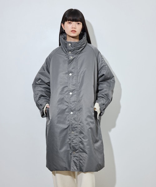 ADAM ET ROPE'(アダムエロペ)の「【upper hights for ADAM ET ROPE'】別注 THE U-BENCH COAT(ナイロンジャケット・レディース・ブラック/グレー・F)」の4枚目の写真