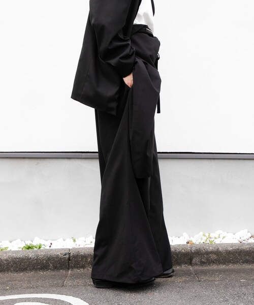 SENSE OF PLACE by URBAN RESEARCH（センスオブプレイスバイアーバンリサーチ）の「ベルトテッドジャンプスーツ（つなぎ/オールインワン・メンズ・BLACK/BEIGE・M/L）」の16枚目の写真