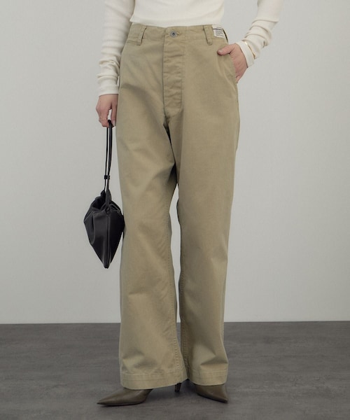 ADAM ET ROPE'(アダムエロペ)の「【J'aDoRe・一部店舗限定】【COUTURE D'ADAM(クチュール ド アダム)】OLD CHINO(その他パンツ・レディース・ベージュ・29/30/31)」の3枚目の写真