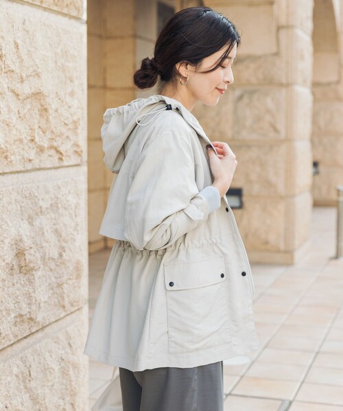 URBAN RESEARCH DOORS（アーバンリサーチドアーズ）の「『WEB/一部店舗限定カラー』ナイロンマウンテンパーカー（マウンテンパーカー・レディース・L.BEIGE/LIME/NAVY/BLACK・S/M）」の18枚目の写真