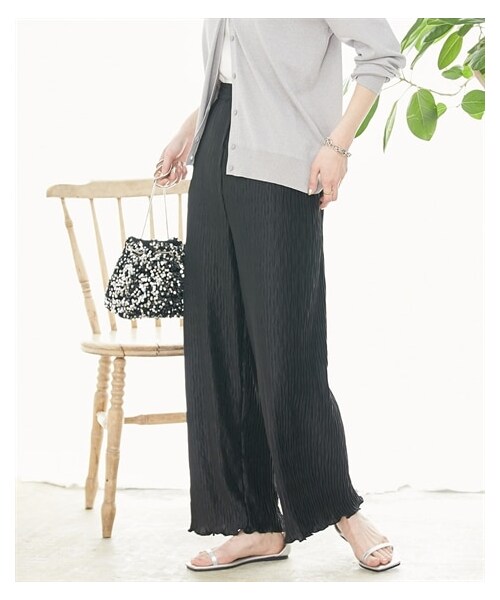 nissen（ニッセン）の「メロウ変形プリーツパンツ（パンツ・レディース・グレージュ/ブラック/マスタードイエロー・M/L/【ドロップ】LL）」の4枚目の写真