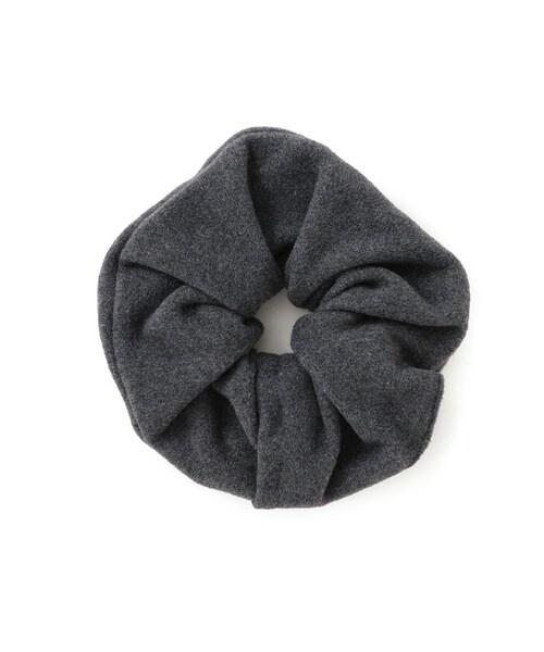 ADAM ET ROPE'（アダムエロペ）の「【J’aDoRe限定】【Pien Studios（ピエン スタジオ）】scrunchie ash gray（シュシュ・レディース・グレー・F）」の3枚目の写真