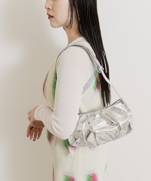 THE GOODLAND MARKET（ザグッドランドマーケット）の「ALICE MARTHA　ERIN MINI（ハンドバッグ・レディース・071SLV/044YEL/049RED・FREE）」の9枚目の写真