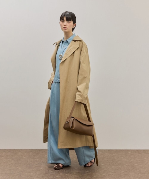 ADAM ET ROPE'（アダムエロペ）の「【サステナブル】フラップショルダーバッグ（ショルダーバッグ・レディース・ブラック/ブラウン・F）」の8枚目の写真