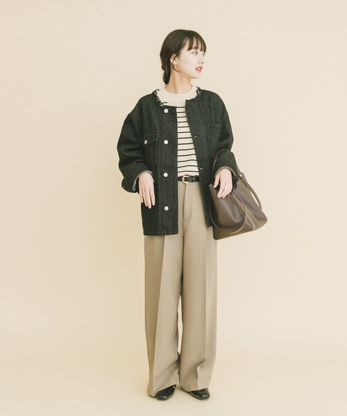 ITEMS URBANRESEARCH（アイテムズ アーバンリサーチ）の「デニムオーバーノーカラージャケット（デニムジャケット・レディース・BLU/GRY/BLK・Free）」の13枚目の写真