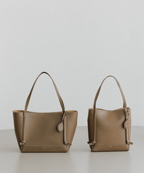 ROPE'(ロペ)の「【E'POR】KNOT BAG Medium/A4対応・通勤・撥水・軽量・26AW新型(トートバッグ・レディース・ブラック/ダークブラウン・F)」の22枚目の写真