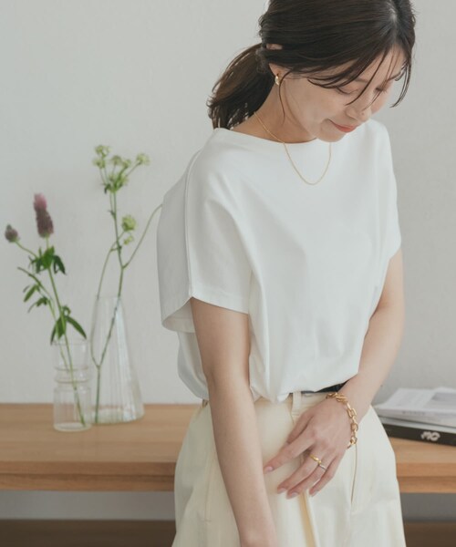 URBAN RESEARCH DOORS(アーバンリサーチドアーズ)の「『UR TECH ひやサラクール』ドライコットンボートネックプルオーバー(Tシャツ/カットソー・レディース・MUSTARD/OFF/PINK/BLUE/NAVY/GRN/TOP GRAY・M)」の14枚目の写真