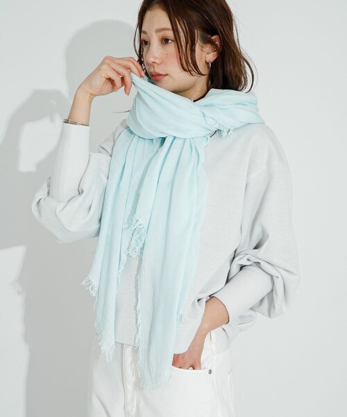 URBAN RESEARCH Sonny Label（アーバンリサーチサニーレーベル）の「イタリア製なめらかレーヨンストール（ストール/ショール・レディース・L.ベージュ/コーラル/ミント/グレー・one）」の3枚目の写真