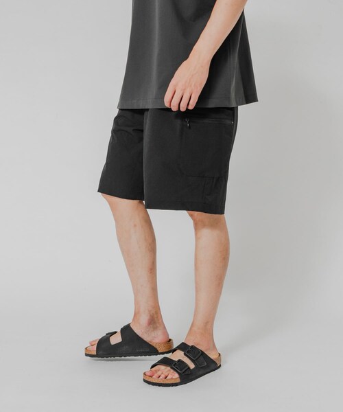 URBAN RESEARCH(アーバンリサーチ)の「『洗濯可/防シワ/撥水』COOL DOTS EASY SHORTS(その他パンツ・メンズ・BLACK/CHARCOAL/NAVY・M/L)」の6枚目の写真