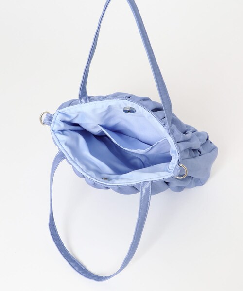 KBF（ケイビーエフ）の「サテンギャザーハンドBAG（ハンドバッグ・レディース・IVORY/BLUE/PINK・one）」の21枚目の写真