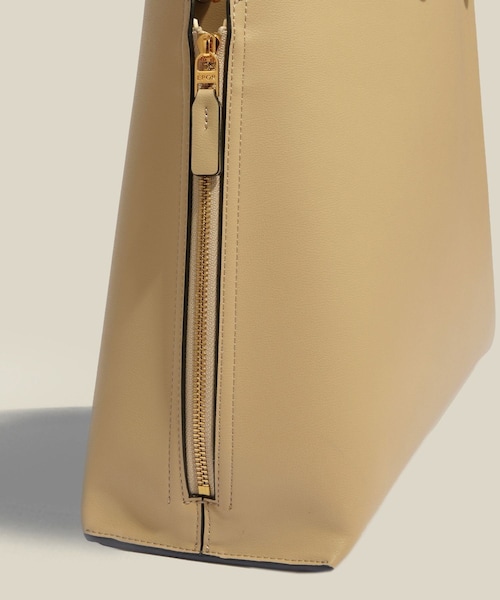 ROPE'(ロペ)の「【E'POR】【WEB限定】Y BAG Medium+/A4対応・通勤(トートバッグ・レディース・キナリ/ベージュ/ブルー系・F)」の14枚目の写真