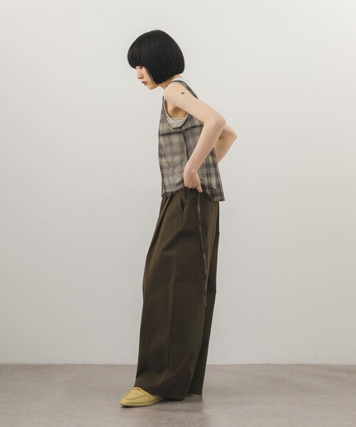 KBF（ケイビーエフ）の「シアーチェックベストSETトップス（タンクトップ・レディース・BRN×BRN/KHAKI×OAT/NAVY×NAVY・One）」の18枚目の写真