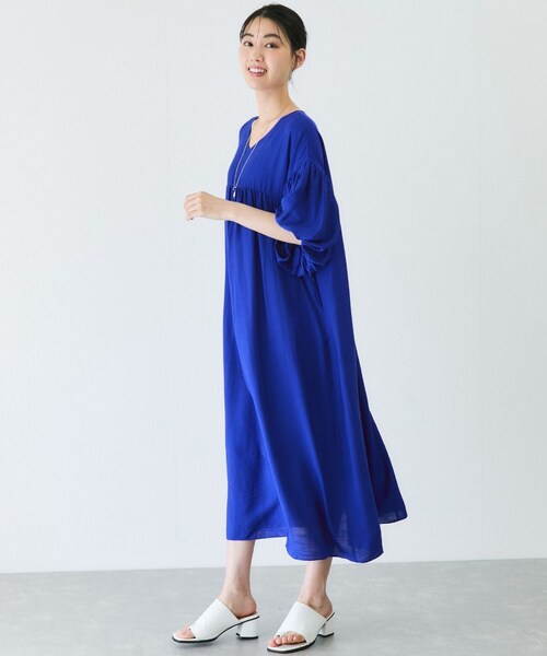 Jayro(ジャイロ)の「袖ボリュームワンピース(ワンピース・レディース・ブラック/ブルー/ピンク・F)」の11枚目の写真