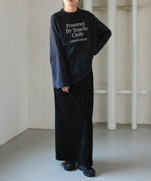 URBAN RESEARCH DOORS(アーバンリサーチドアーズ)の「FORK&SPOON オーバーサイズロゴロングスリーブTシャツ(Tシャツ/カットソー・レディース・OFF/BLACK・1)」の19枚目の写真