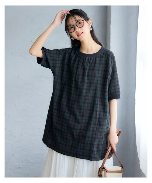 nissen（ニッセン）の「＜大きいサイズ＞綿１００％柔らかラグランスリーブチュニック（Tシャツ/カットソー・レディース・黒系チェック/ベージュ系ストライプ/ブルー系ストライプ/ブラックウォッチ・L/LL/3L/4L/5L/6L/8L/10L）」の14枚目の写真