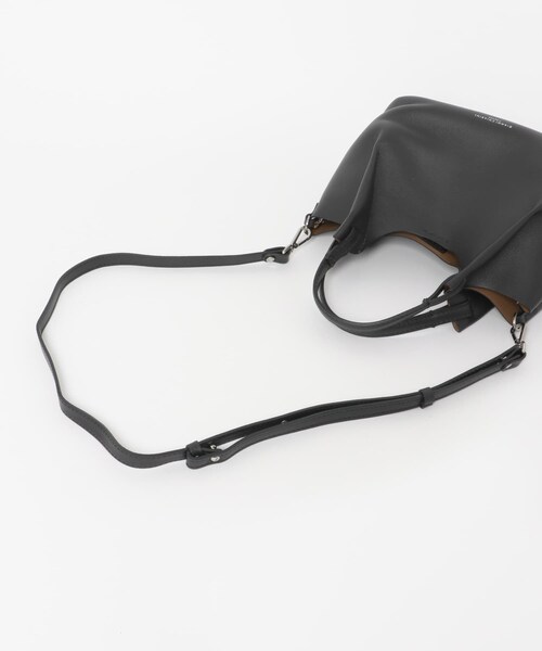 URBAN RESEARCH ROSSO（アーバンリサーチロッソ）の「GIANNI CHIARINI　DUA（ハンドバッグ・レディース・NEROCASTOR/PELTROTMOR・-）」の11枚目の写真