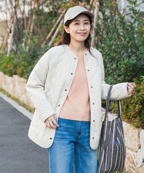 URBAN RESEARCH DOORS（アーバンリサーチドアーズ）の「『撥水』カポックキルトミドルジャケット（その他アウター・レディース・IVORY/GREIGE/BLACK・Free）」の10枚目の写真