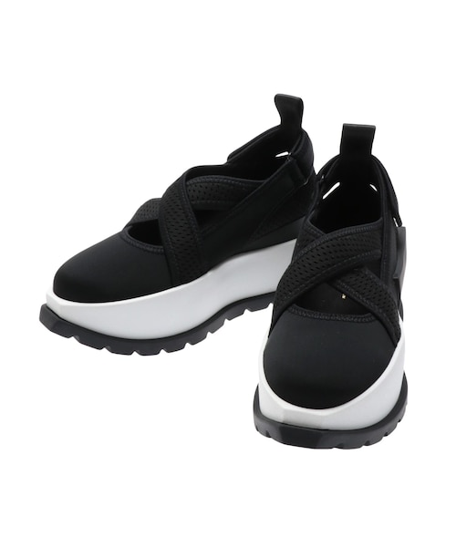 UN3D.（アンスリード）の「【UN】Roko Surf（スニーカー・レディース・ブラック/オフホワイト/ミックス・36/37/38/39）」の8枚目の写真