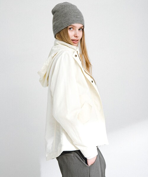 URBAN RESEARCH Sonny Label（アーバンリサーチサニーレーベル）の「撥水マウンテンパーカー（マウンテンパーカー・レディース・オフ/ブラック/ベージュ・36/38）」の9枚目の写真