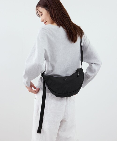 ROPE' PICNIC（ロペピクニック）の「【NIKE/ナイキ】オーラ CRESCENT クロスボディバッグ（ボディバッグ/ウエストポーチ・レディース・ブラック/ピンク系・F）」の17枚目の写真