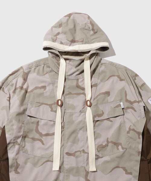 ADAM ET ROPE'(アダムエロペ)の「【elephant TRIBAL fabrics】ANORAK MOUNTAIN JKT(マウンテンパーカー・メンズ・ベージュ系・M)」の3枚目の写真