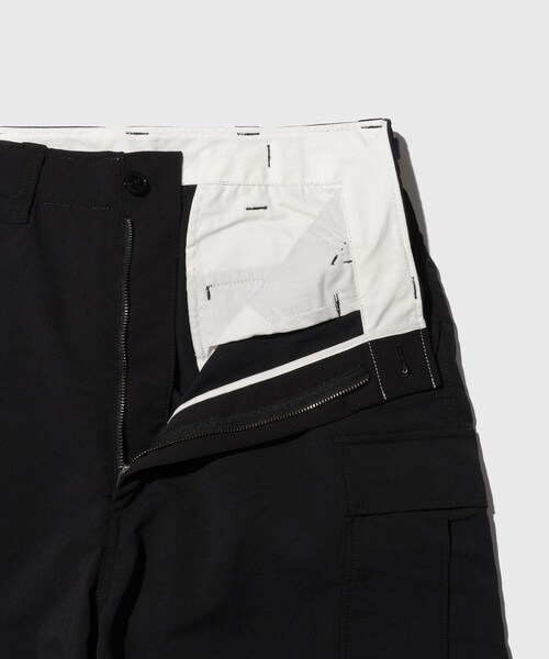 ADAM ET ROPE'(アダムエロペ)の「【nanamica/ナナミカ】ALPHADRY Field Cargo Pants(カーゴパンツ・メンズ・ブラック・32/34)」の5枚目の写真