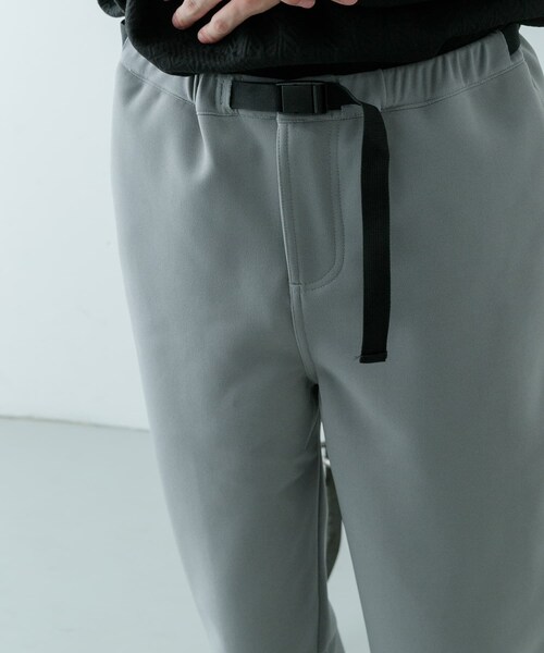 ITEMS URBANRESEARCH(アイテムズ アーバンリサーチ)の「WINDPROOF 裏フリースボンディング パンツ(その他パンツ・メンズ・GRY/KHK/BLK・M/L)」の18枚目の写真