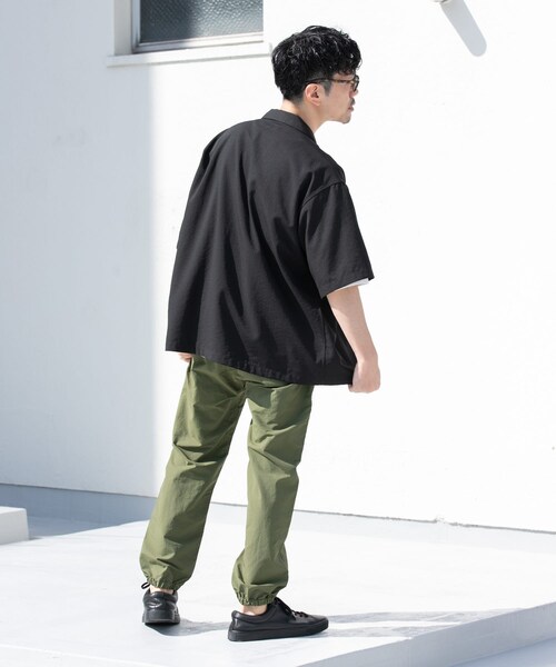 URBAN RESEARCH ROSSO（アーバンリサーチロッソ）の「『WEB限定』『セットアップ対応/XLサイズあり』リネンライクオープンカラー半袖オーバーシャツ（シャツ/ブラウス・メンズ・BLACK/LIGHT GRAY/NAVY・M/L/XL）」の10枚目の写真