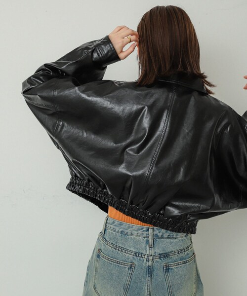 SENSE OF PLACE by URBAN RESEARCH(センスオブプレイスバイアーバンリサーチ)の「クロップドレザーライクブルゾン(ブルゾン・レディース・IVORY/BLACK/NAVY・one)」の20枚目の写真