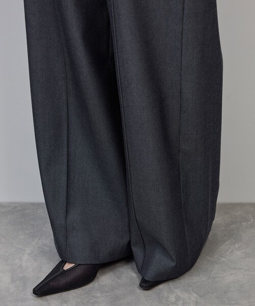 ROPE'（ロペ）の「梳毛ギャバ プリーテッド ワイドパンツ（その他パンツ・レディース・ブラック/ネイビー・36/38）」の21枚目の写真