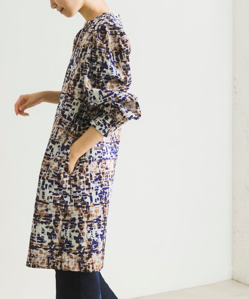 URBAN RESEARCH（アーバンリサーチ）の「アートチェック柄チュニックワンピース（チュニック・レディース・BROWN系/BLACK系・FREE）」の10枚目の写真