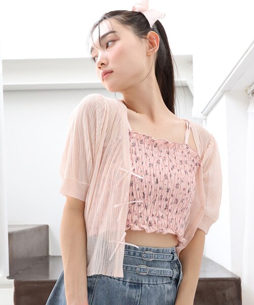 one after another NICE CLAUP（ワンアフターアナザーナイスクラップ）の「リボンシアーカーディガン（カーディガン/ボレロ・レディース・オフホワイト/ピンク/グレー/レッド/ブラック・FREE）」の4枚目の写真