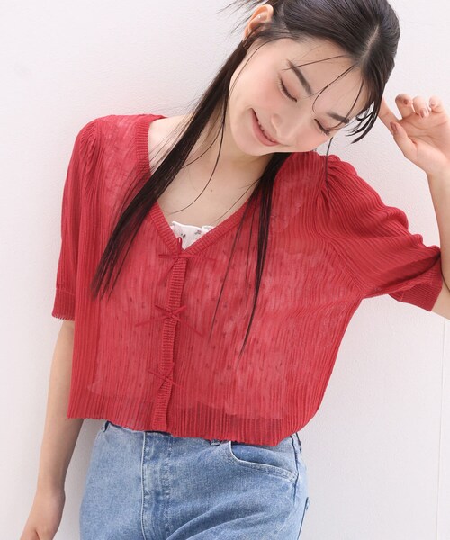 one after another NICE CLAUP（ワンアフターアナザーナイスクラップ）の「リボンシアーカーディガン（カーディガン/ボレロ・レディース・オフホワイト/ピンク/グレー/レッド/ブラック・FREE）」の5枚目の写真