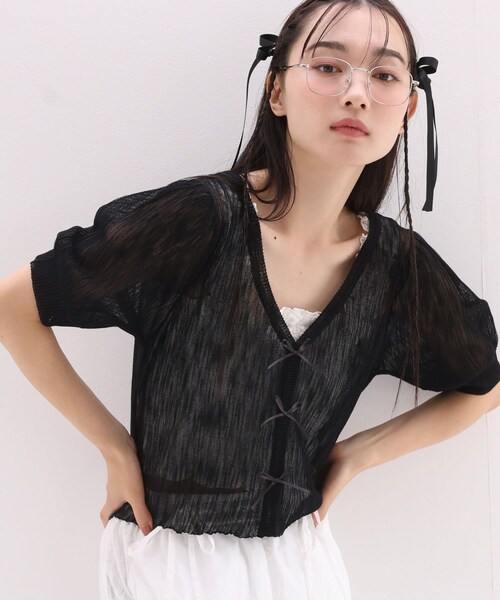 one after another NICE CLAUP（ワンアフターアナザーナイスクラップ）の「リボンシアーカーディガン（カーディガン/ボレロ・レディース・オフホワイト/ピンク/グレー/レッド/ブラック・FREE）」の2枚目の写真