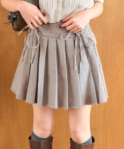 OLIVE des OLIVE(オリーブデオリーブ)の「ダブルリボンプリーツスカート(デニムスカート・レディース・グレイッシュベージュ/ブルー/ブラック系その他/その他11・FREE)」の1枚目の写真