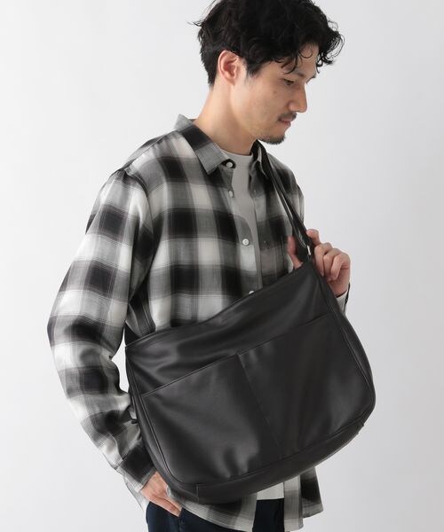 GLOBAL WORK（グローバルワーク）の「PU/ZIPショルダー/139090