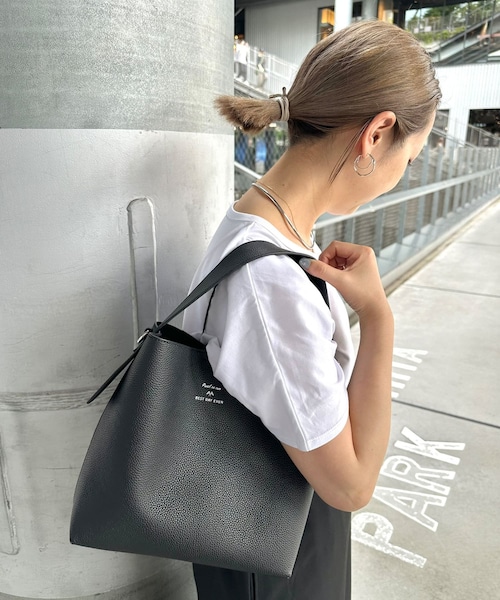 PUAL CE CIN(ピュアルセシン)の「【@sein___000監修】レザー2WAYショルダーBAG(ショルダーバッグ・レディース・ベージュ/ブラック・FREE)」の2枚目の写真